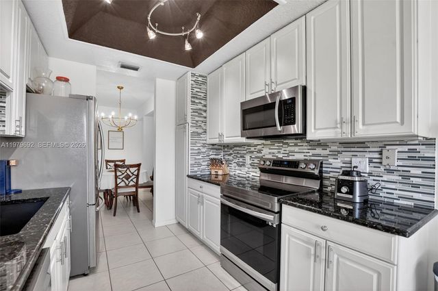 17051 Emile St 3, Boca Raton, FL 33487