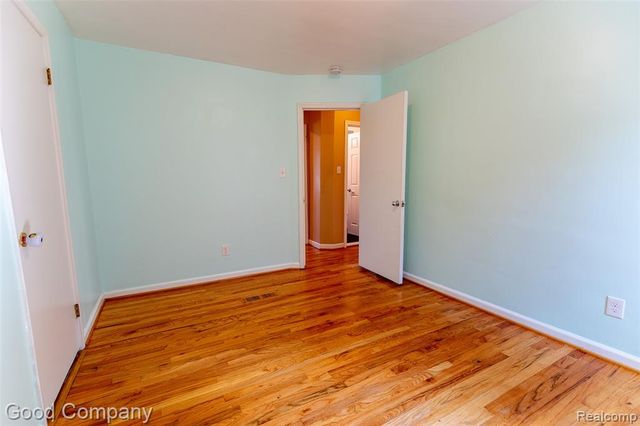 1917 E Hudson Avenue, Royal Oak, MI 48067