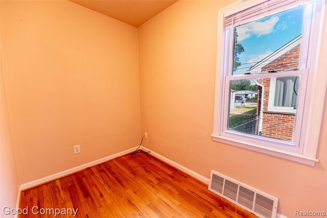 1917 E Hudson Avenue, Royal Oak, MI 48067