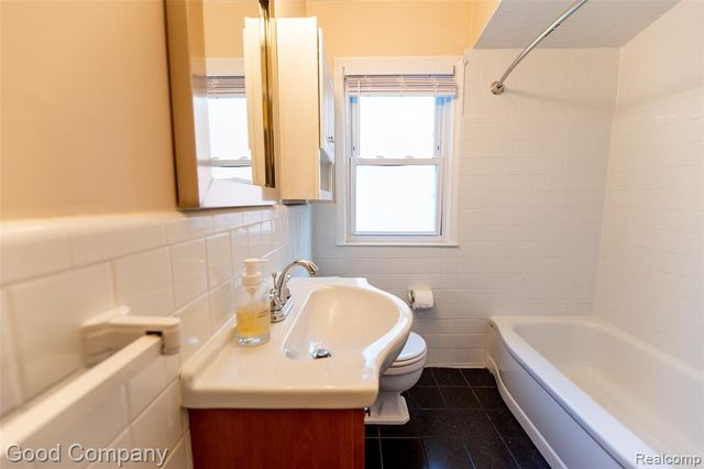 1917 E Hudson Avenue, Royal Oak, MI 48067