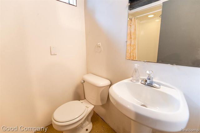 1917 E Hudson Avenue, Royal Oak, MI 48067