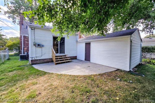1917 E Hudson Avenue, Royal Oak, MI 48067