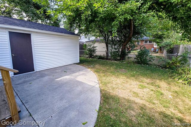 1917 E Hudson Avenue, Royal Oak, MI 48067
