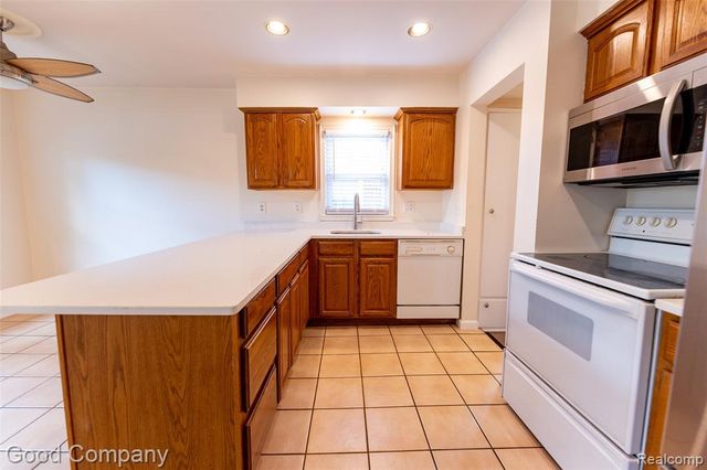 1917 E Hudson Avenue, Royal Oak, MI 48067