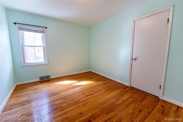 1917 E Hudson Avenue, Royal Oak, MI 48067