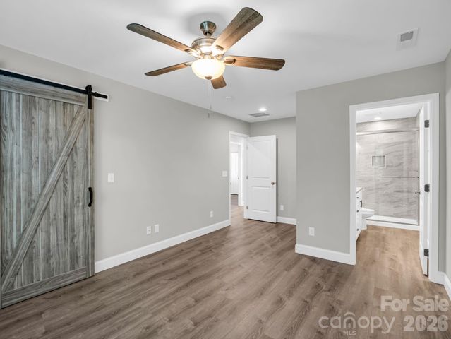 92 Lakeside Drive, Asheville, NC 28806