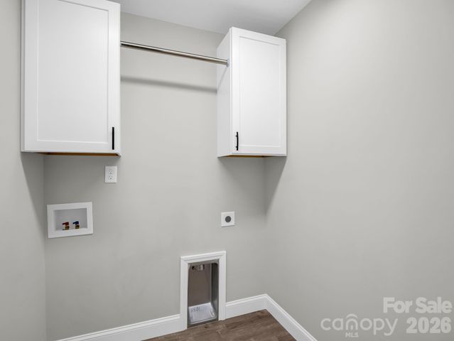 92 Lakeside Drive, Asheville, NC 28806