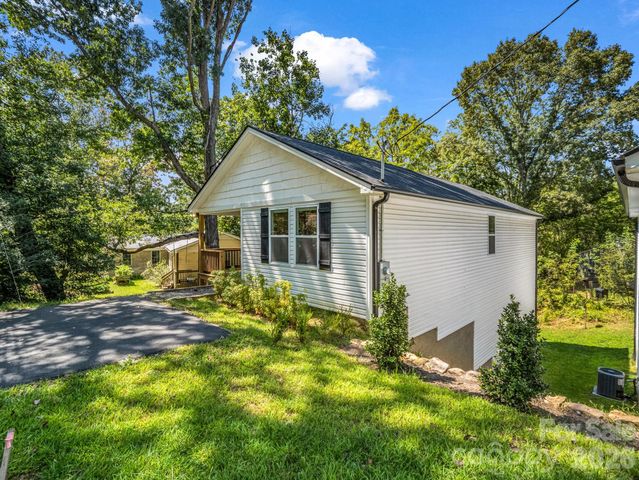 92 Lakeside Drive, Asheville, NC 28806