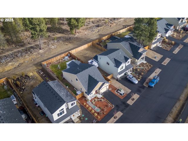 16610 PINE CREEK Dr, La Pine, OR 97739