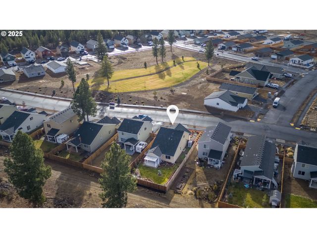 16610 PINE CREEK Dr, La Pine, OR 97739