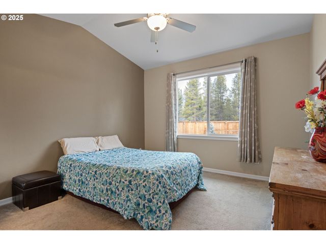 16610 PINE CREEK Dr, La Pine, OR 97739