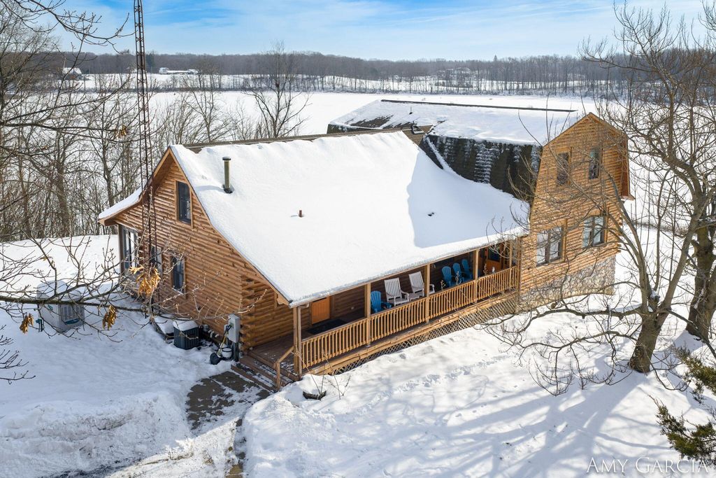 7991 N Rose Road, Hope Twp, MI 49046