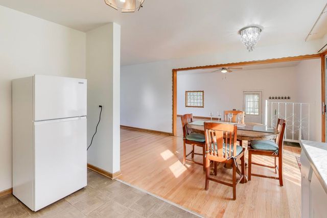 901 S Can Dota Avenue, Mount Prospect, IL 60056