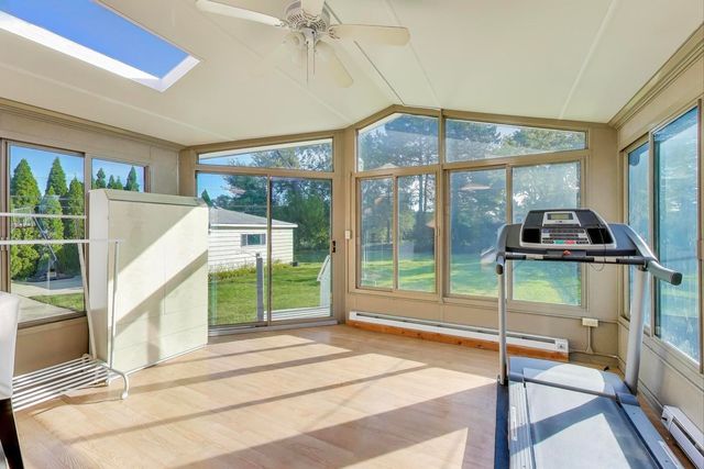 901 S Can Dota Avenue, Mount Prospect, IL 60056