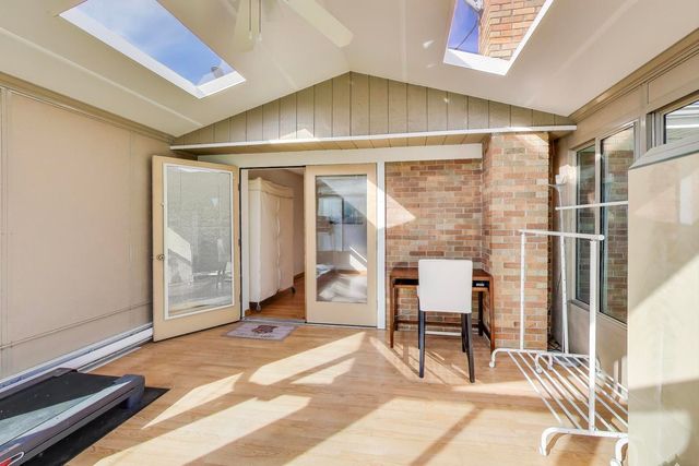 901 S Can Dota Avenue, Mount Prospect, IL 60056