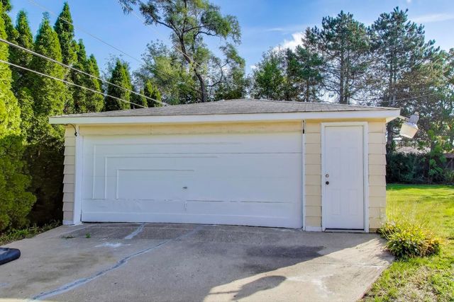 901 S Can Dota Avenue, Mount Prospect, IL 60056