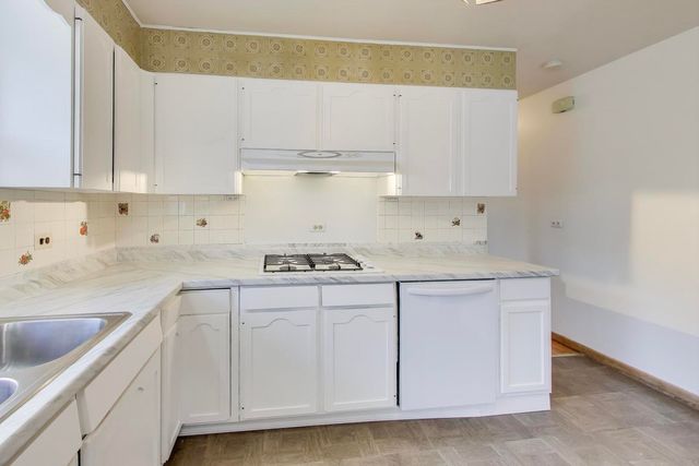 901 S Can Dota Avenue, Mount Prospect, IL 60056