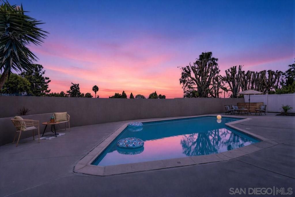8782 Mulvaney Dr, San Diego, CA 92119 — exterior