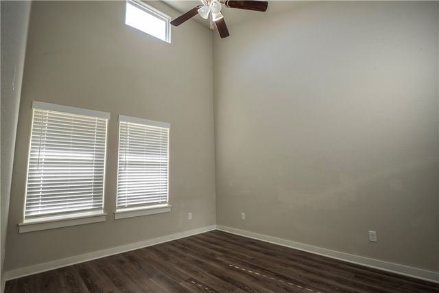 636 N Honey Locust Bend, Fayetteville, AR 72704