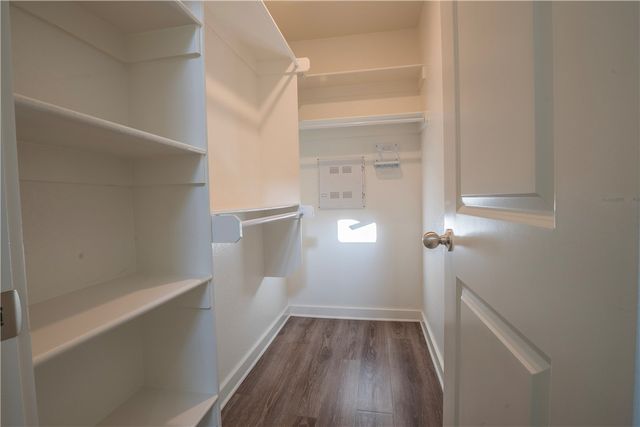 636 N Honey Locust Bend, Fayetteville, AR 72704