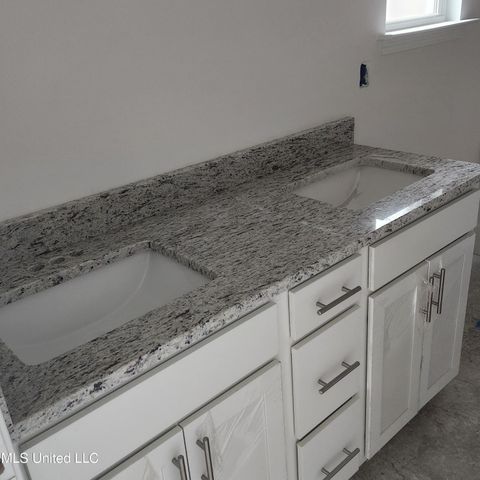 7851 Gardendale Drive, Olive Branch, MS 38654