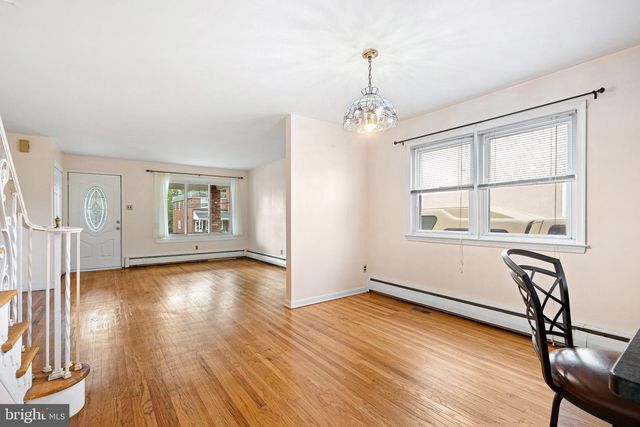 2609 CHESTNUT AVE, Ardmore, PA 19003
