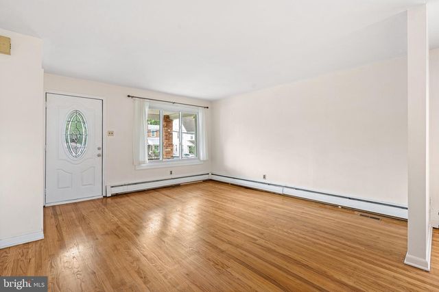 2609 CHESTNUT AVE, Ardmore, PA 19003