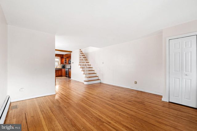 2609 CHESTNUT AVE, Ardmore, PA 19003