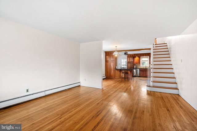 2609 CHESTNUT AVE, Ardmore, PA 19003