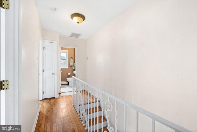 2609 CHESTNUT AVE, Ardmore, PA 19003