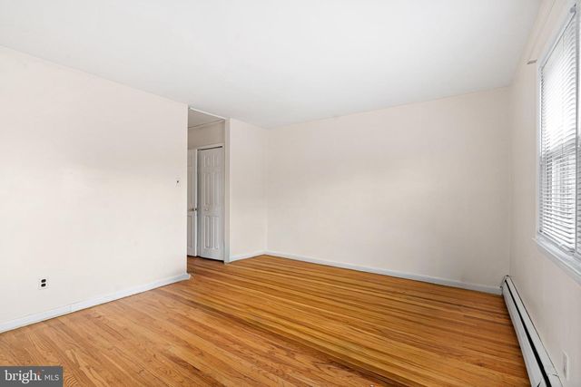 2609 CHESTNUT AVE, Ardmore, PA 19003
