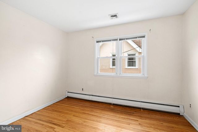 2609 CHESTNUT AVE, Ardmore, PA 19003