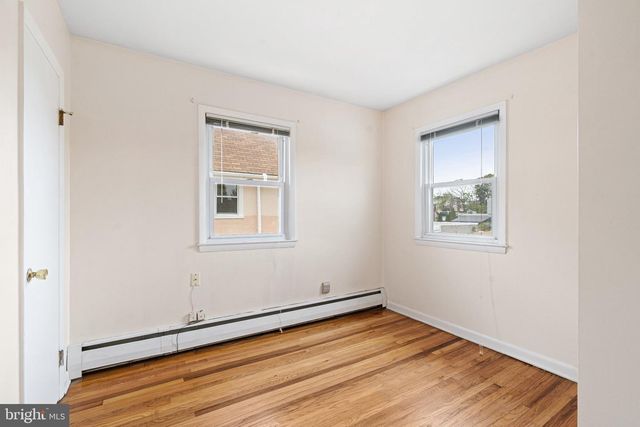 2609 CHESTNUT AVE, Ardmore, PA 19003