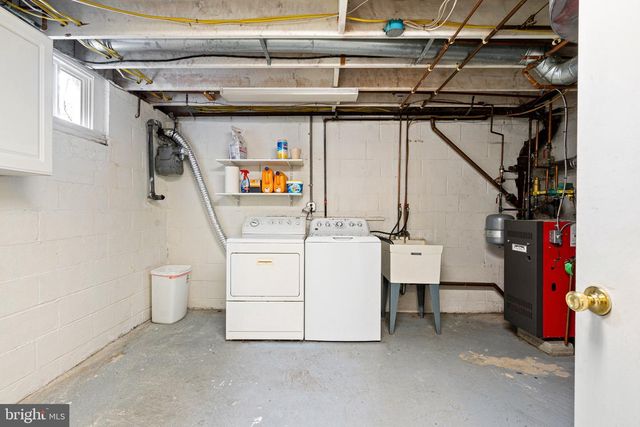 2609 CHESTNUT AVE, Ardmore, PA 19003