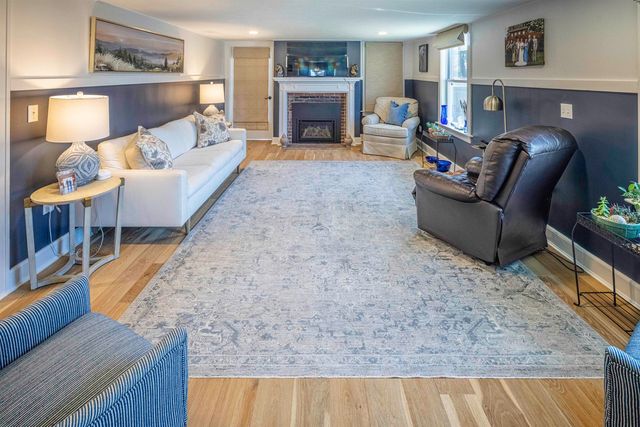 17 Beaumont Drive, Dover, NH 03820