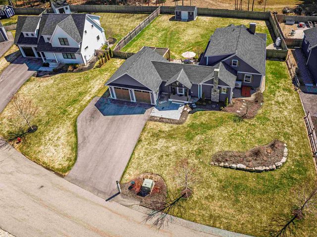 17 Beaumont Drive, Dover, NH 03820