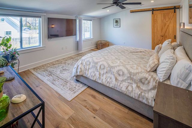 17 Beaumont Drive, Dover, NH 03820