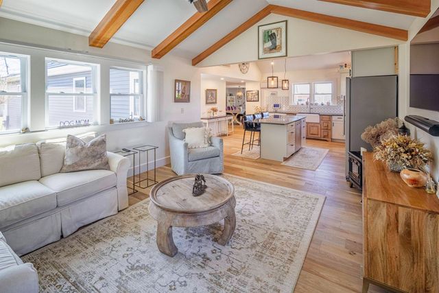 17 Beaumont Drive, Dover, NH 03820