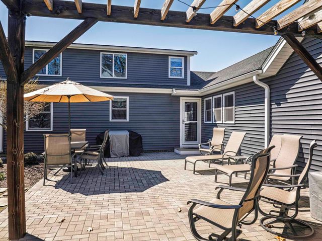 17 Beaumont Drive, Dover, NH 03820