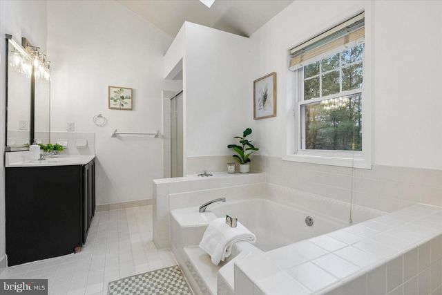 166 FILLY DR, North Wales, PA 19454