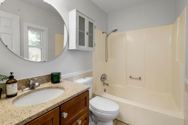 7838 Dunmore Road, Woodbury, MN 55125