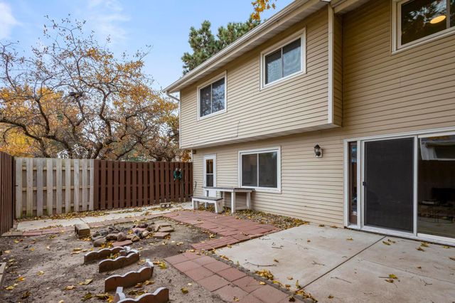 7838 Dunmore Road, Woodbury, MN 55125