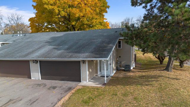 7838 Dunmore Road, Woodbury, MN 55125