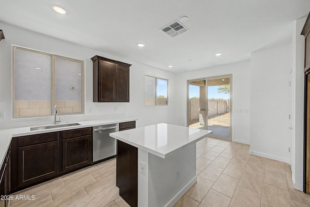 17062 W FETLOCK Trail, Surprise, AZ 85387 — photo 5
