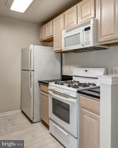 328 TAVISTOCK, Cherry Hill, NJ 08034