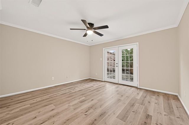 5451 Oakhaven Lane, Houston, TX 77091