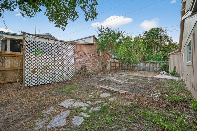 5451 Oakhaven Lane, Houston, TX 77091