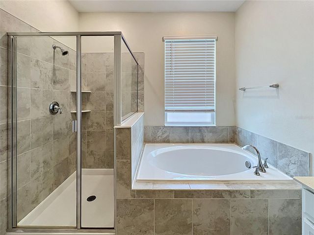 767 OCEAN COURSE AVENUE 704, Davenport, FL 33896
