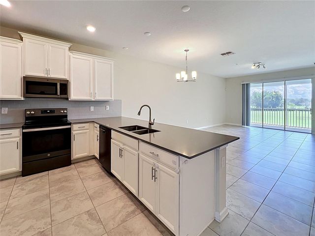 767 OCEAN COURSE AVENUE 704, Davenport, FL 33896
