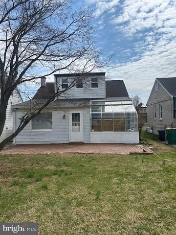 2151 READING, Reading, PA 19609